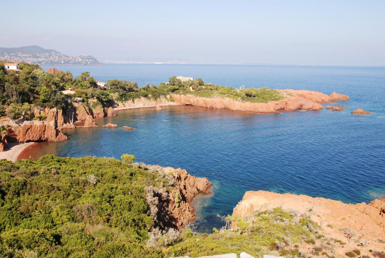 Agay Cap Esterel Le Hameau F2 Clim Plein Sud Dernier Etage Magnifique Vue Mer Сен-Рафаэль Экстерьер фото