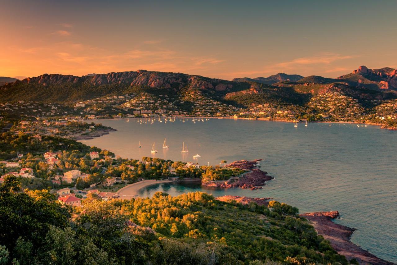 Agay Cap Esterel Le Hameau F2 Clim Plein Sud Dernier Etage Magnifique Vue Mer Сен-Рафаэль Экстерьер фото