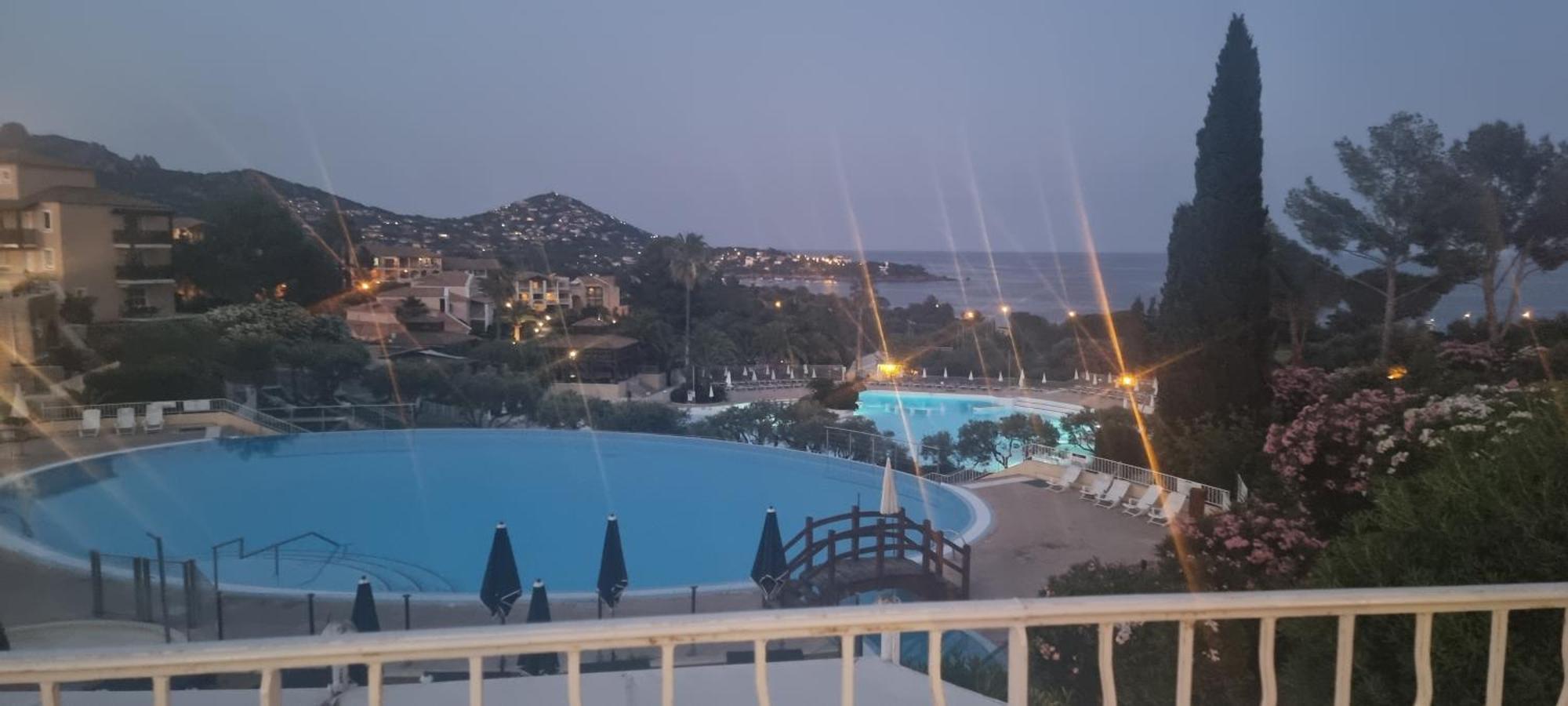 Agay Cap Esterel Le Hameau F2 Clim Plein Sud Dernier Etage Magnifique Vue Mer Сен-Рафаэль Экстерьер фото