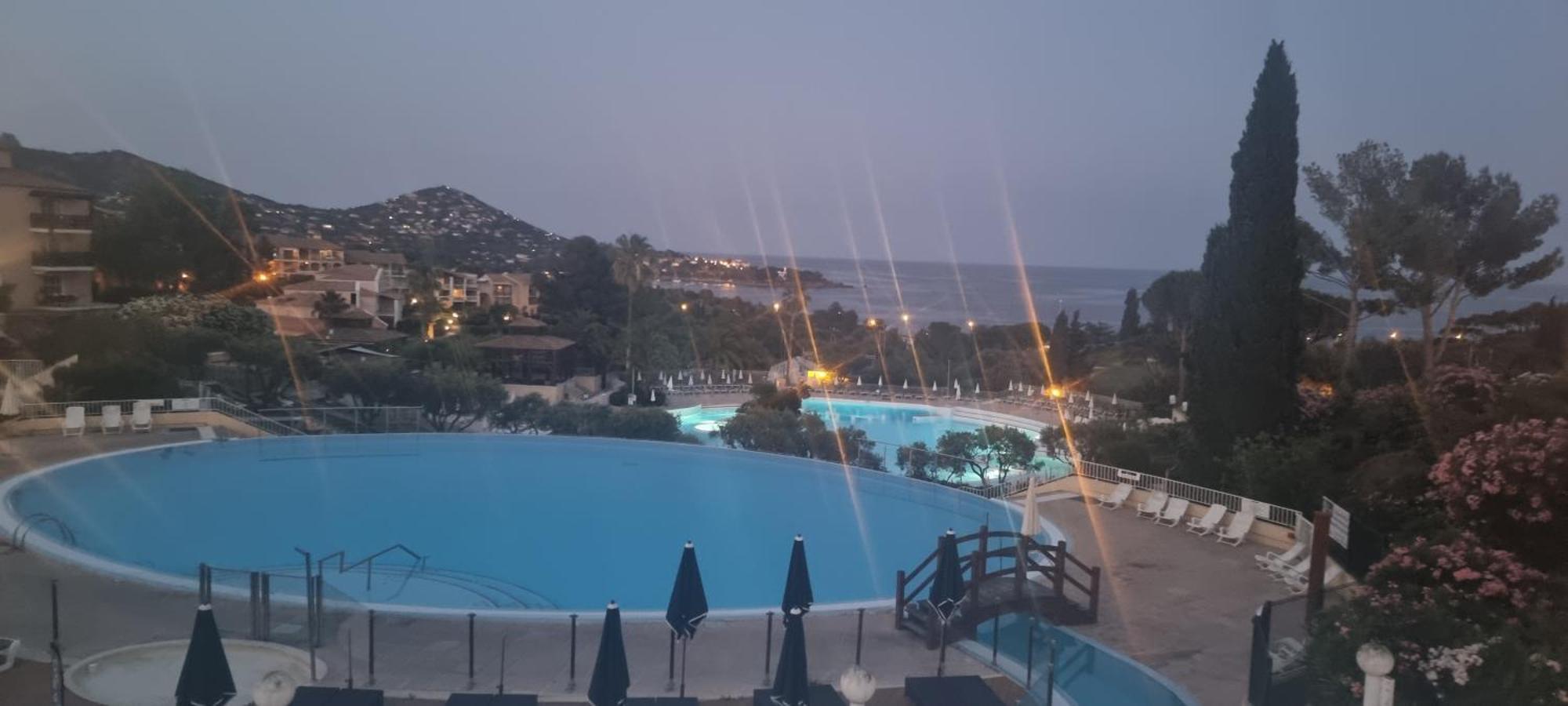 Agay Cap Esterel Le Hameau F2 Clim Plein Sud Dernier Etage Magnifique Vue Mer Сен-Рафаэль Экстерьер фото