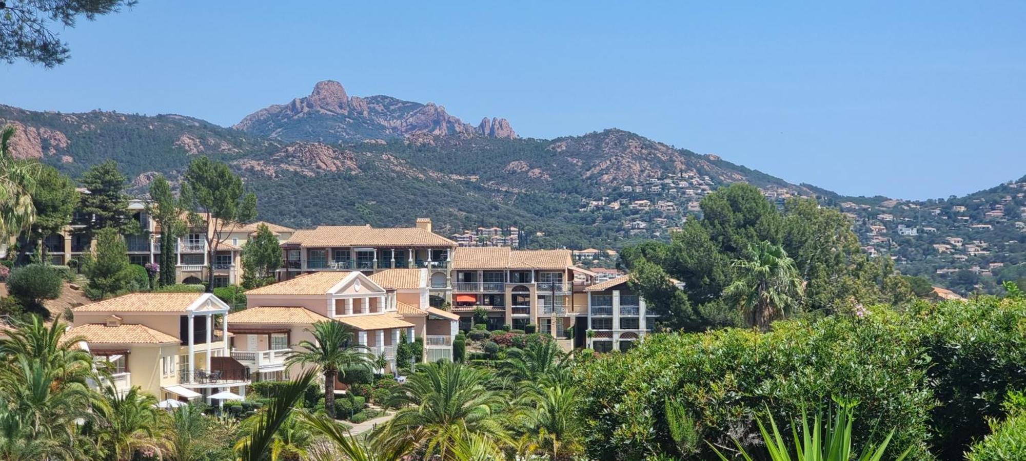 Agay Cap Esterel Le Hameau F2 Clim Plein Sud Dernier Etage Magnifique Vue Mer Сен-Рафаэль Экстерьер фото